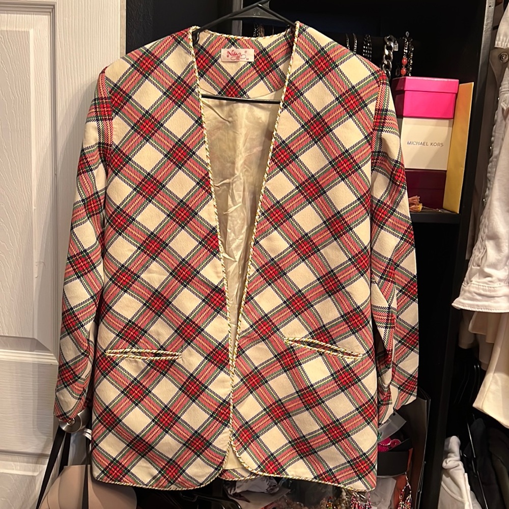 Beautiful Holiday Blazer!